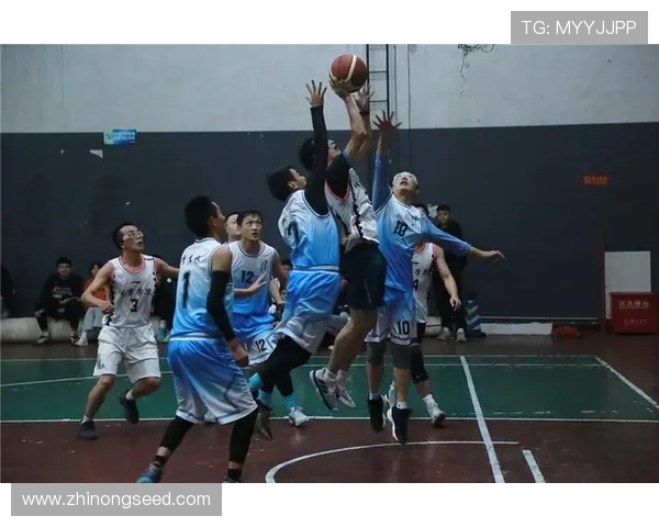 篮球比赛中的关键节点解析：如何影响比赛走势与胜负决定因素 - 副本 (2)