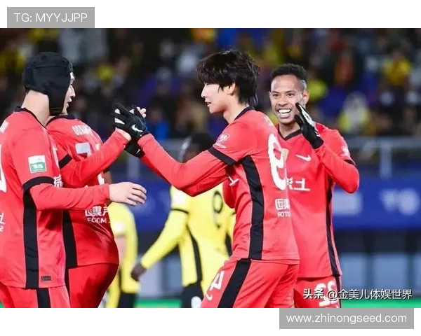 中超比赛直播全程直击豪门对决精彩瞬间尽在实时转播平台震撼来袭 中超比赛直播全程直击豪门对决精彩瞬间尽在实时转播平台震撼来袭